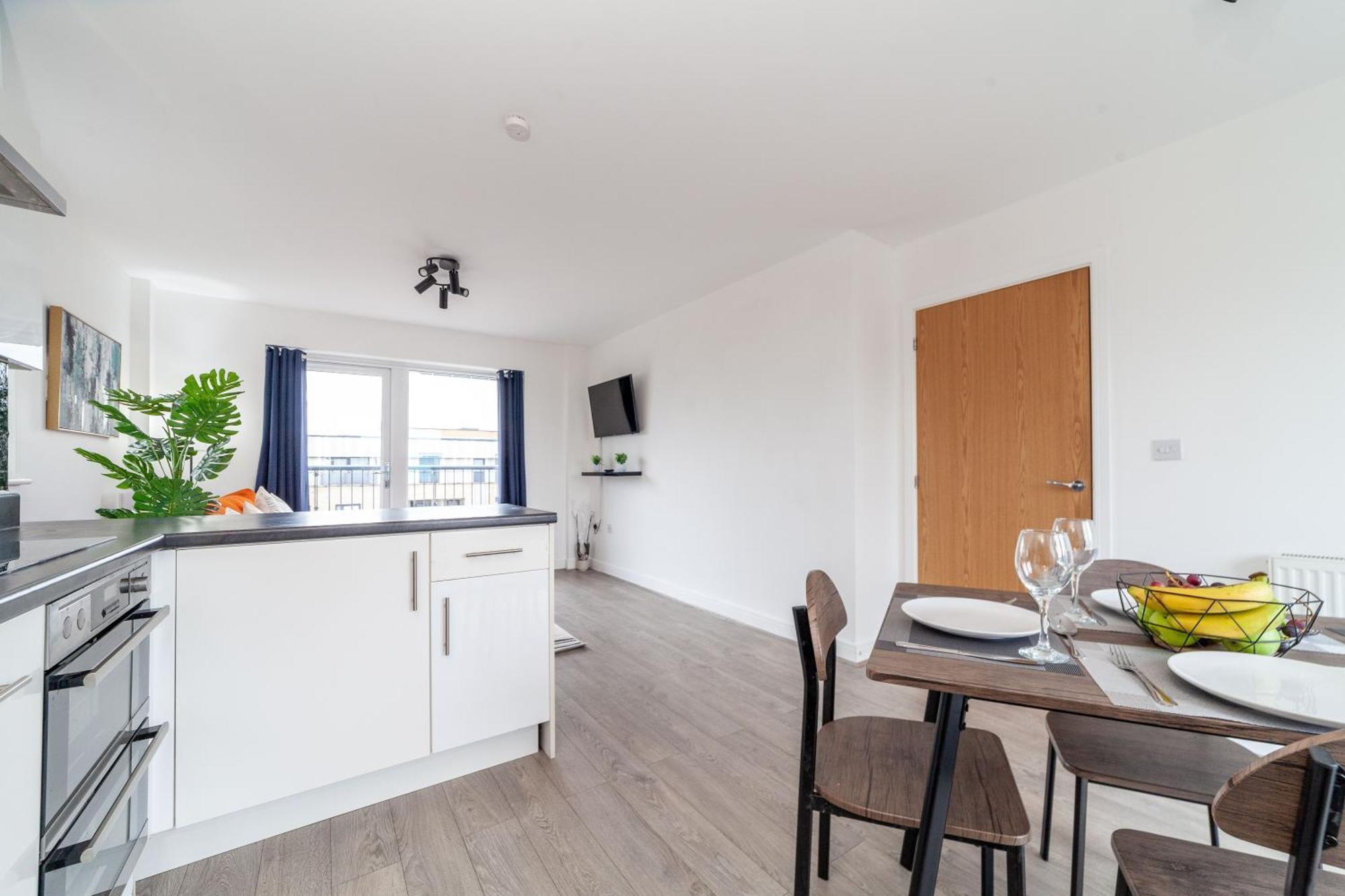 Apartment Top-rated Family Penthouse - King Size Bed & Free Parking Romford