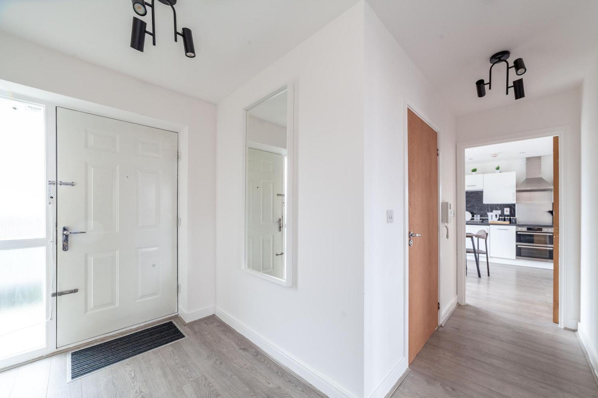 Top-rated Family Penthouse - King Size Bed & Free Parking